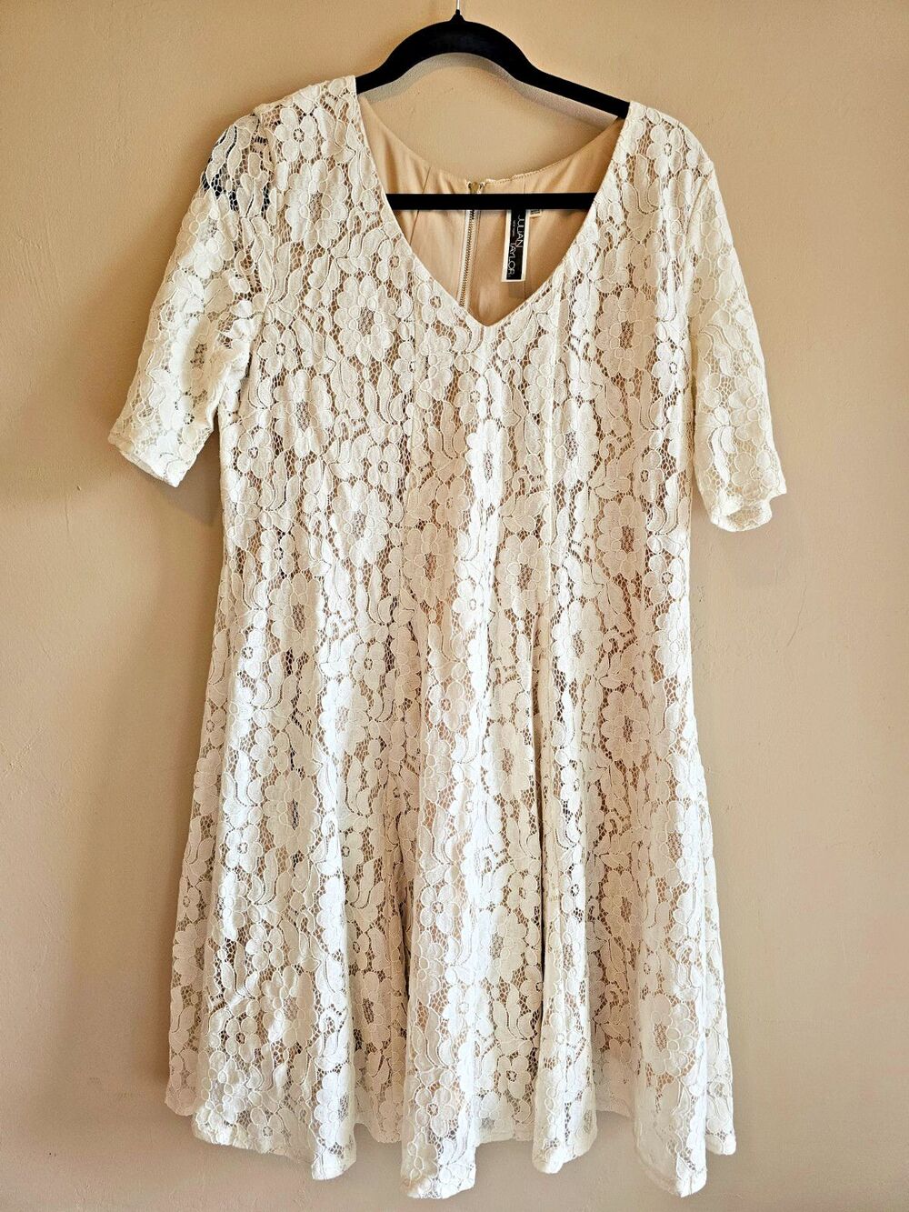 Julian Taylor Women's Ivory Floral Lace over Nude Liner Fit & Flare Dress Sz: 14